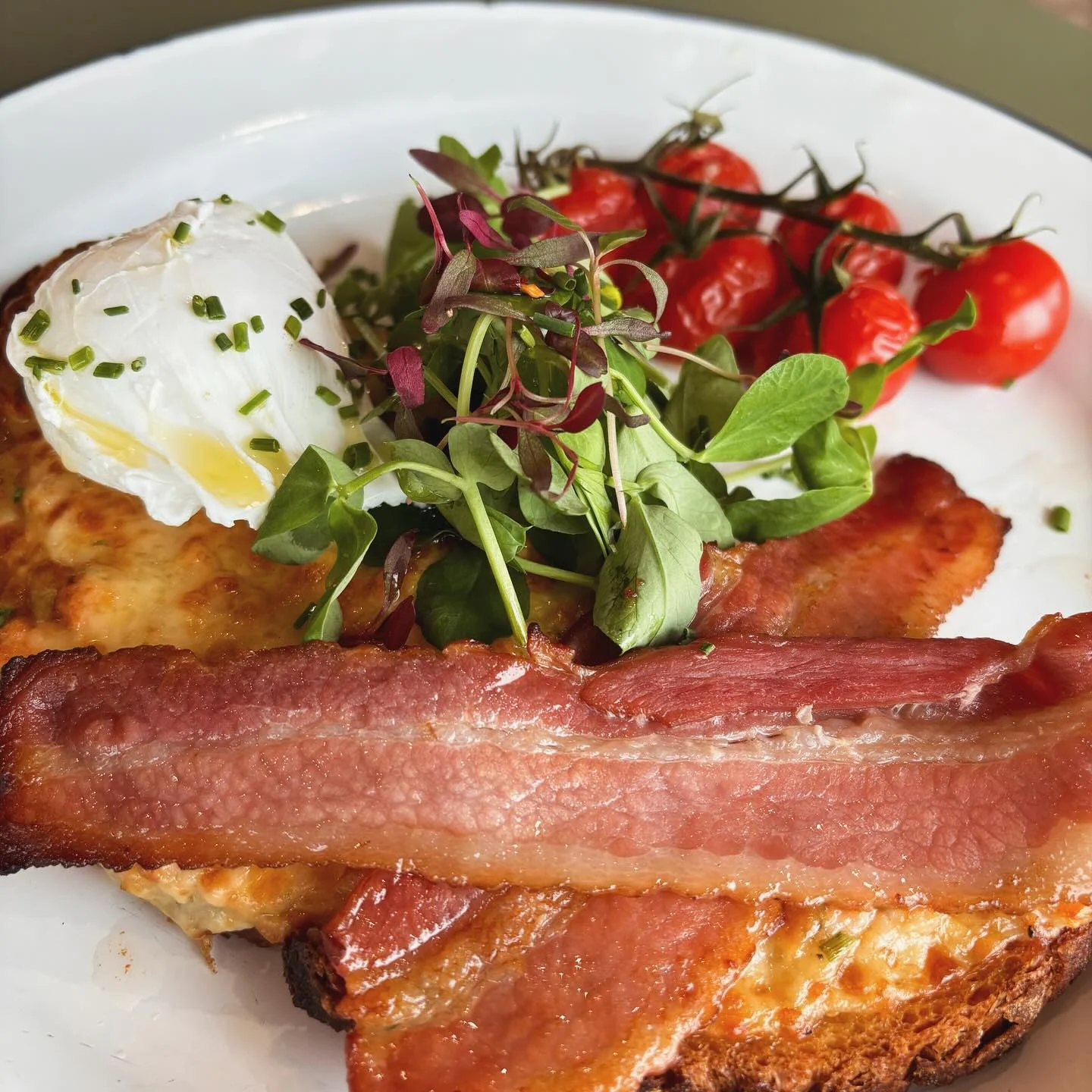 Eggs and bacon breakfast plate